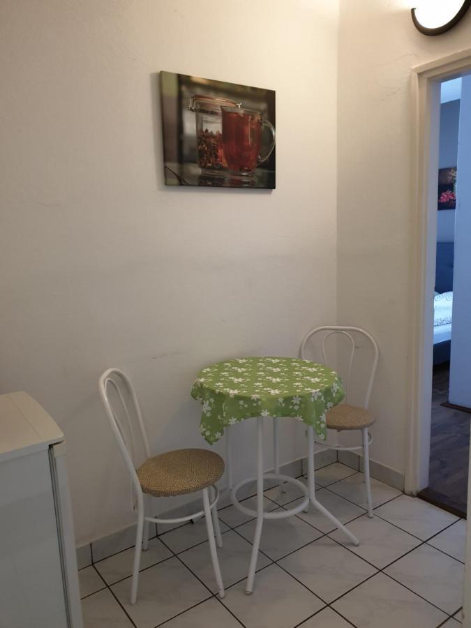 Fertodi Kuria Vendeghaz Hotel Buitenkant foto
