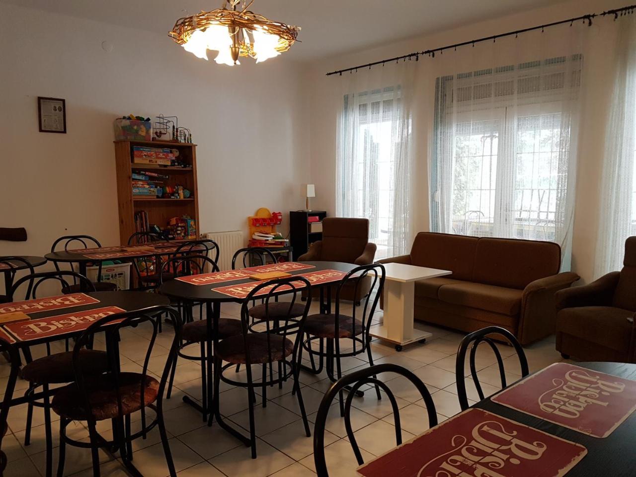 Fertodi Kuria Vendeghaz Hotel Buitenkant foto